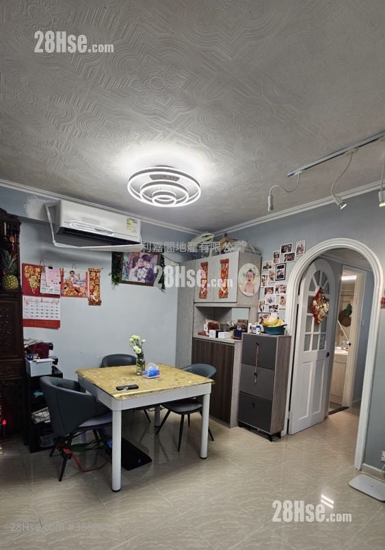 Pictorial Garden Sell 3 Bedrooms 764 ft²