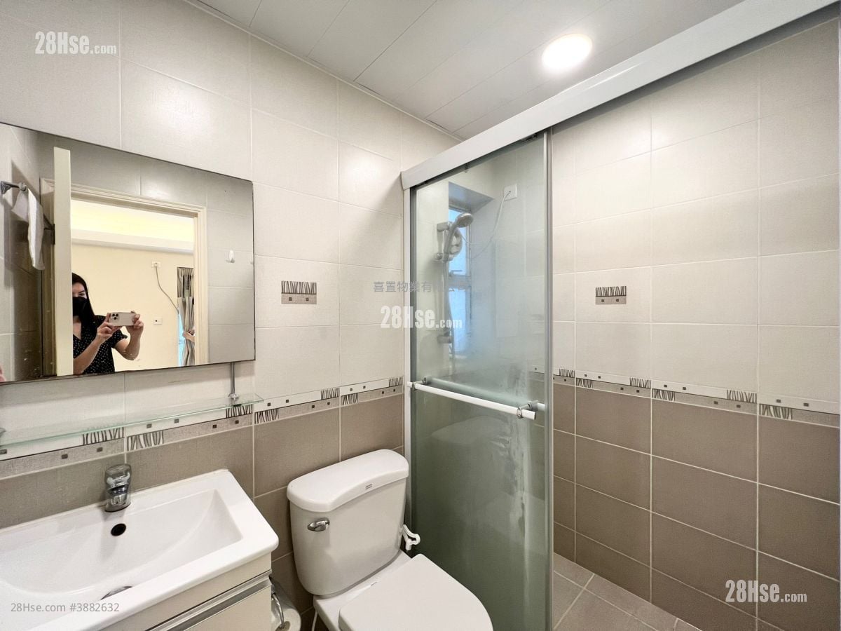 Southorn Garden Sell 2 Bedrooms , 1 Bathroom 426 ft²