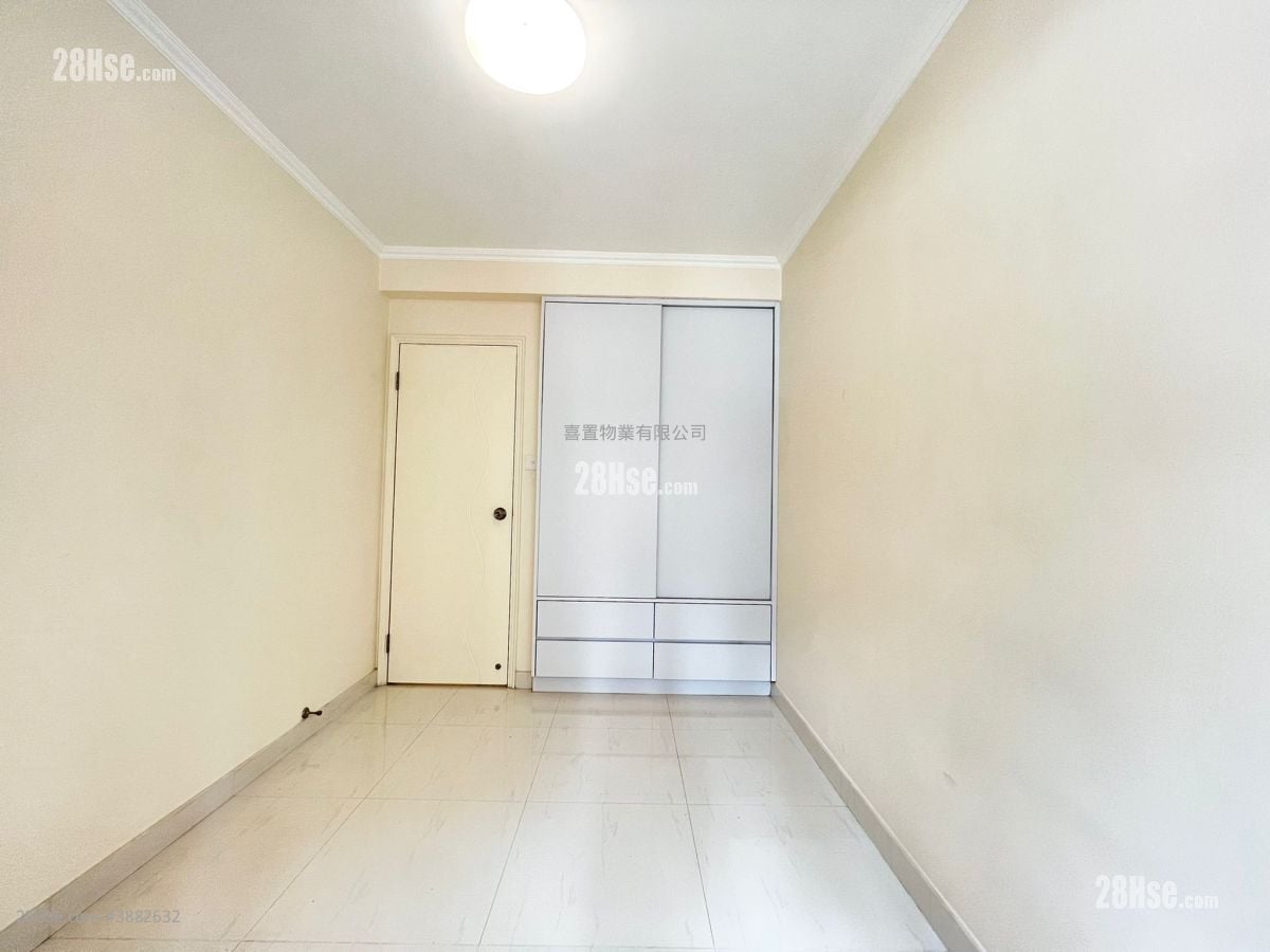 Southorn Garden Sell 2 Bedrooms , 1 Bathroom 426 ft²