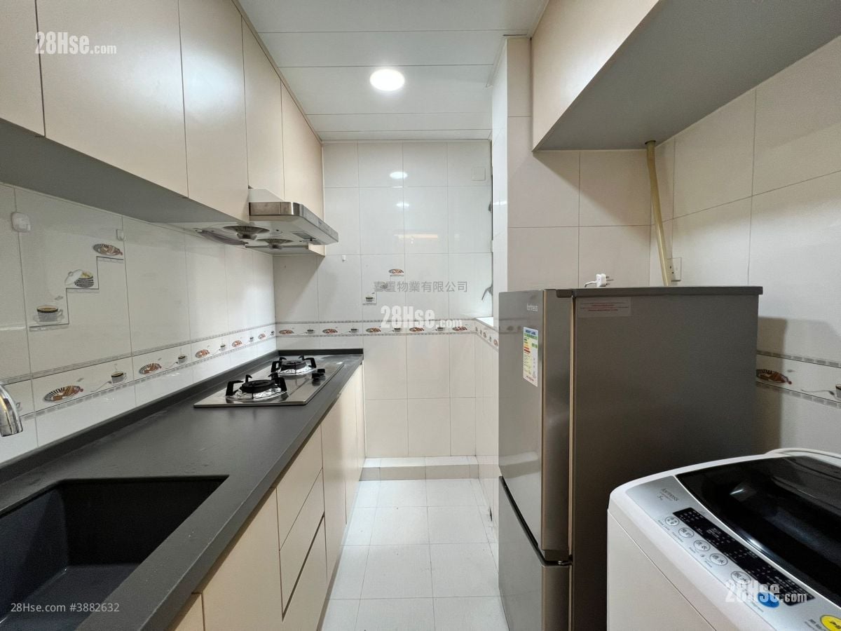 Southorn Garden Sell 2 Bedrooms , 1 Bathroom 426 ft²