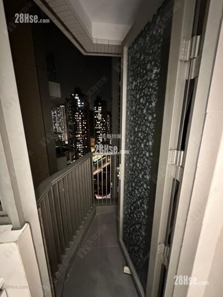 Peninsula East 售盘 2 房 , 1 浴室 520 平方尺