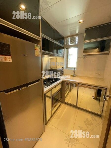 Harbour Place Sell 3 Bedrooms 588 ft²