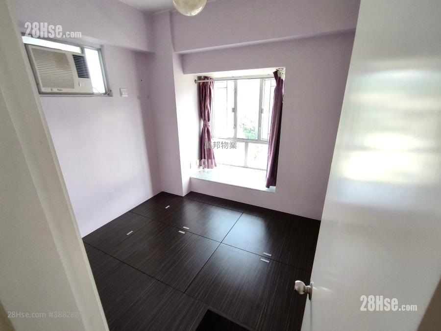 Tai Po Centre Rental 2 Bedrooms , 1 Bathroom 299 ft²