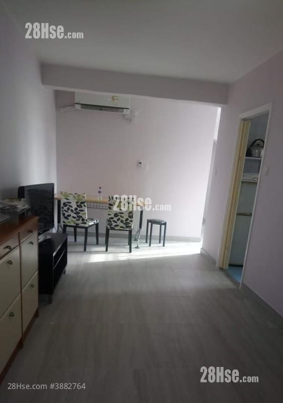 Tsui Lai Garden Rental 4 Bedrooms , 2 Bathrooms 591 ft²