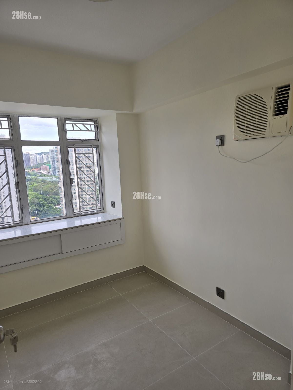 Lung Fung Garden Rental 2 Bedrooms , 1 Bathroom