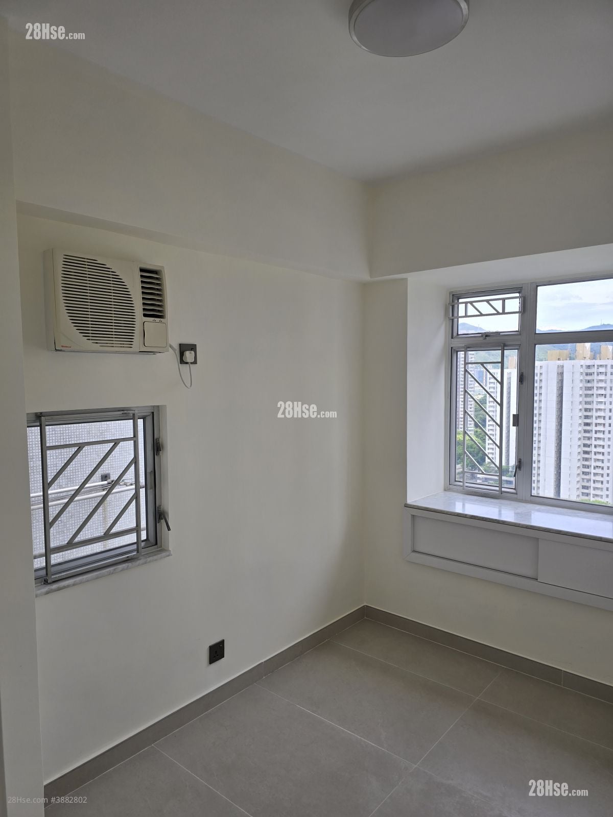 Lung Fung Garden Rental 2 Bedrooms , 1 Bathroom