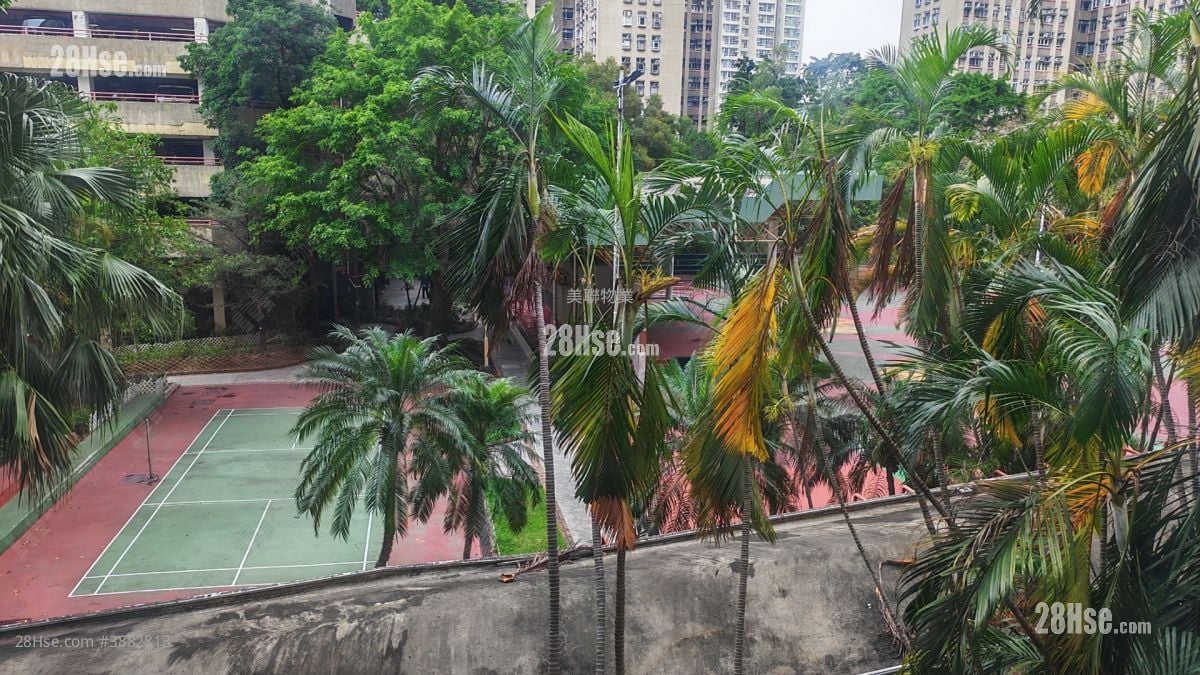 Choi Po Court Sell 2 Bedrooms 394 ft²