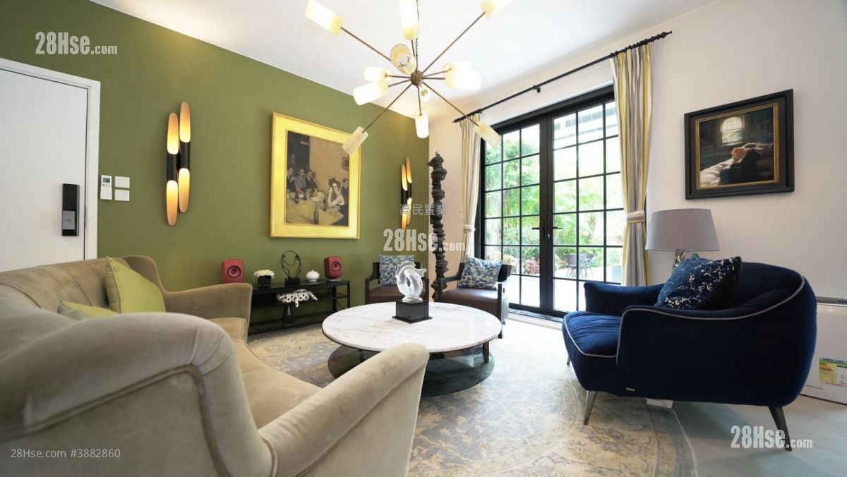 Village Rental 4 Bedrooms , 3 Bathrooms 2,100 ft²