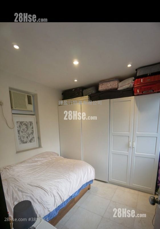 Hoi Kwong Court Rental 3 Bedrooms , 1 Bathroom 639 ft²