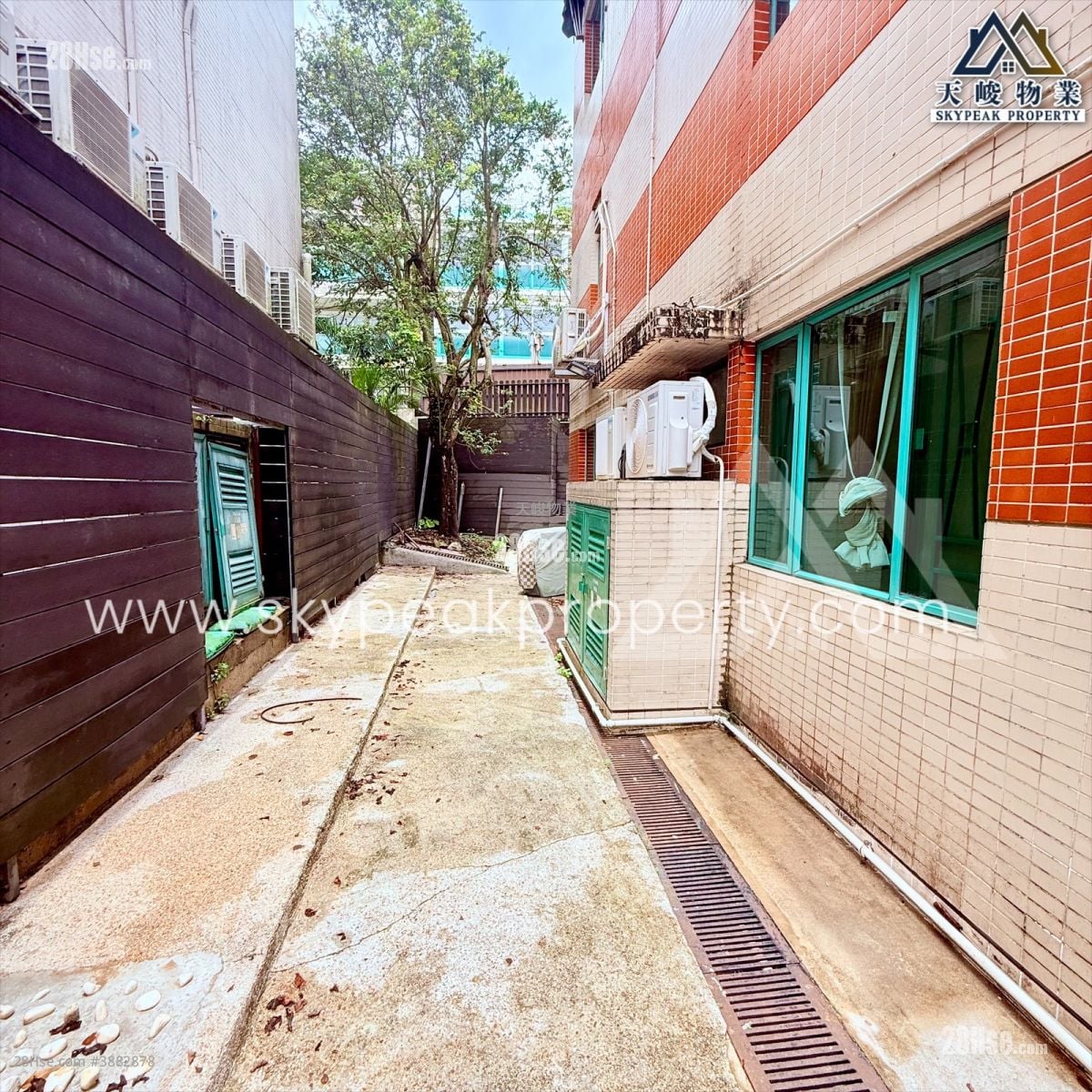 Village Sell 3 Bedrooms , 1 Bathroom 700 ft²