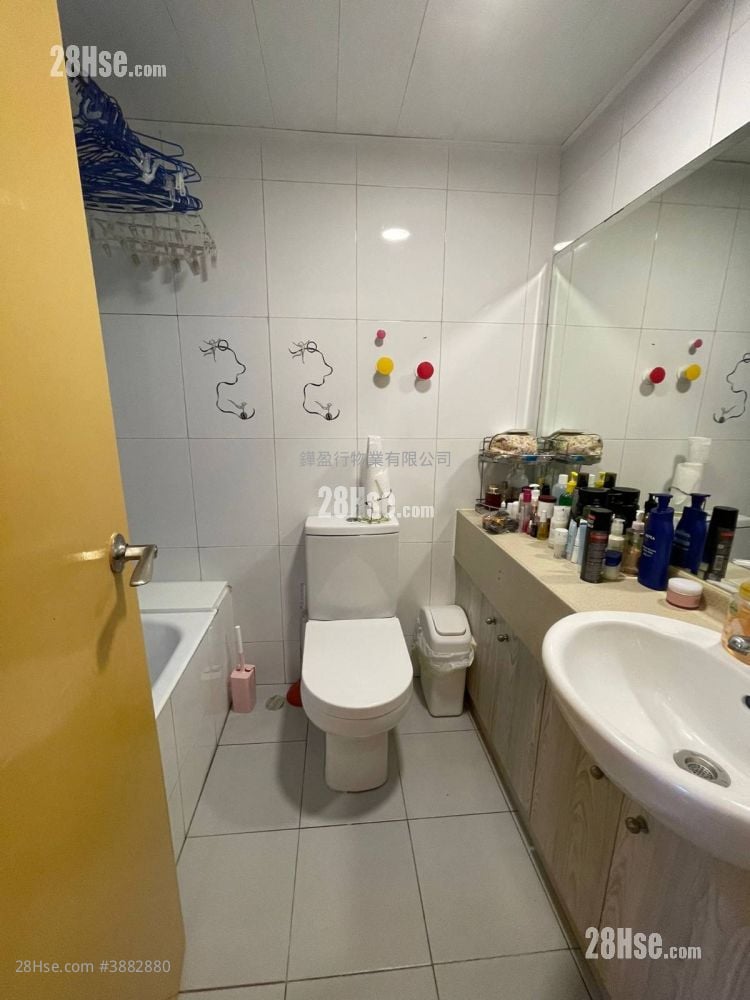 The Wharf Rental 2 Bedrooms , 1 Bathroom 413 ft²