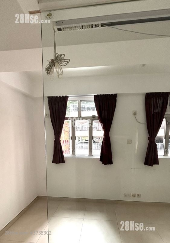 Kam Chung House Rental 1 Bedroom , 1 Bathroom 375 ft²