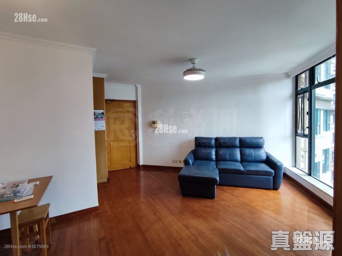 Nan Fung Plaza Rental 3 Bedrooms , 2 Bathrooms 702 ft²