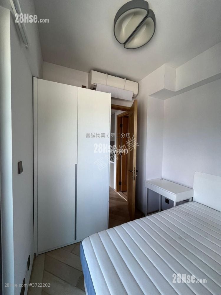 One East Coast Rental 2 Bedrooms , 1 Bathroom 378 ft²