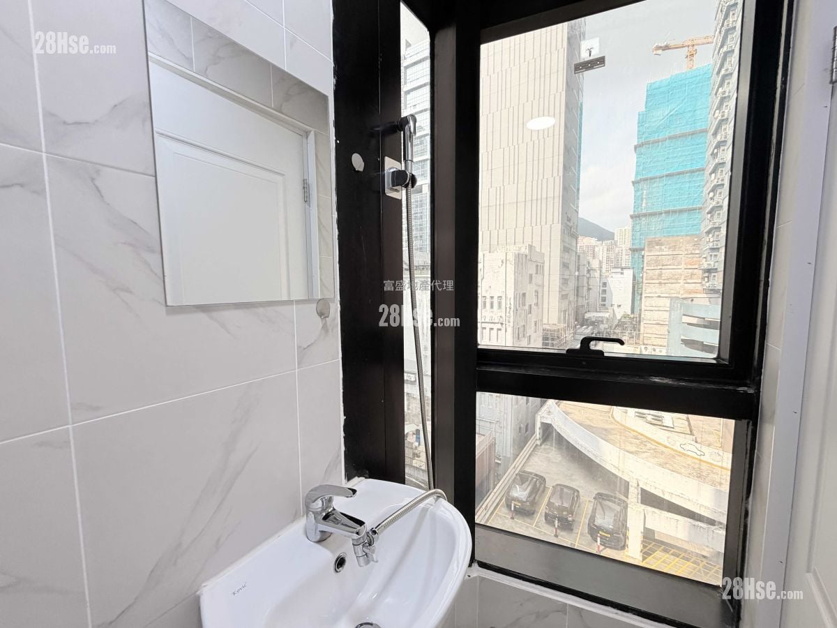 China United Plaza Rental 1 Toilet 409 ft²
