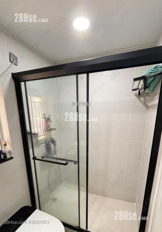 Fung Ting Court Sell 3 Bedrooms , 2 Bathrooms 661 ft²