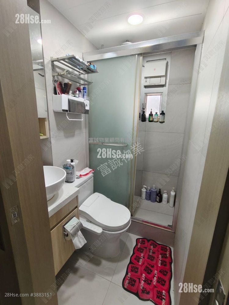 Hong Tin Court Sell 400 ft²