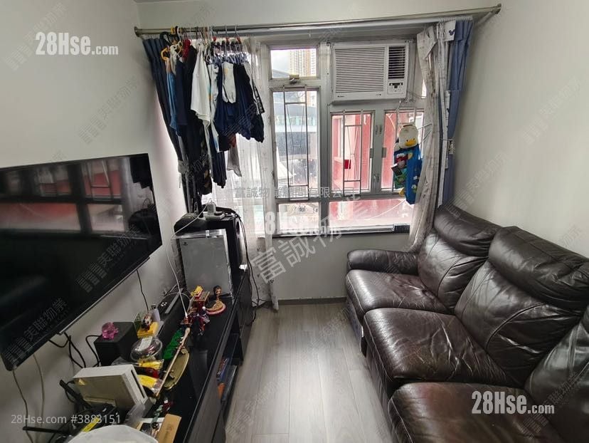 Hong Tin Court Sell 400 ft²