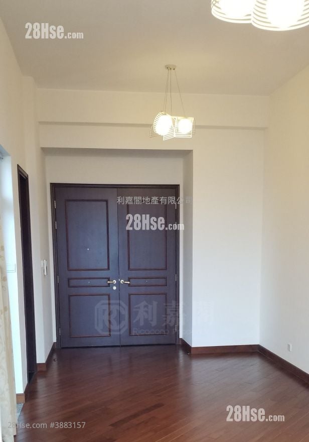 The Hermitage Rental 3 Bedrooms , 2 Bathrooms 772 ft²