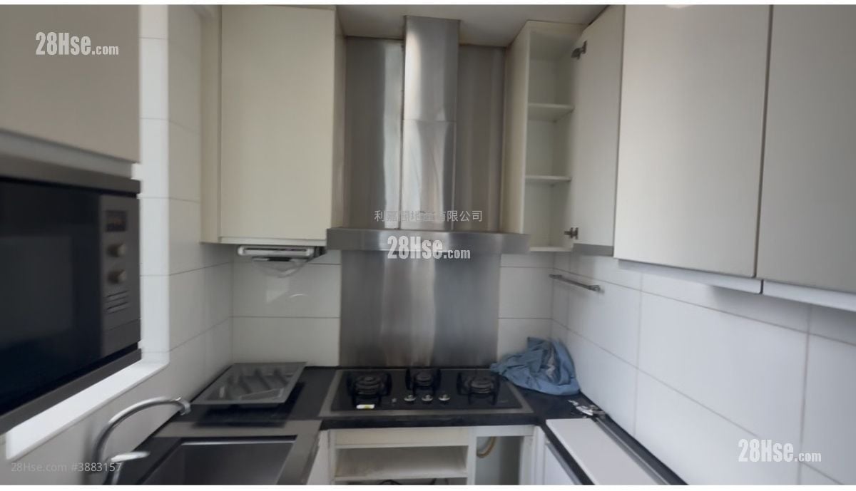 The Hermitage Rental 3 Bedrooms , 2 Bathrooms 772 ft²