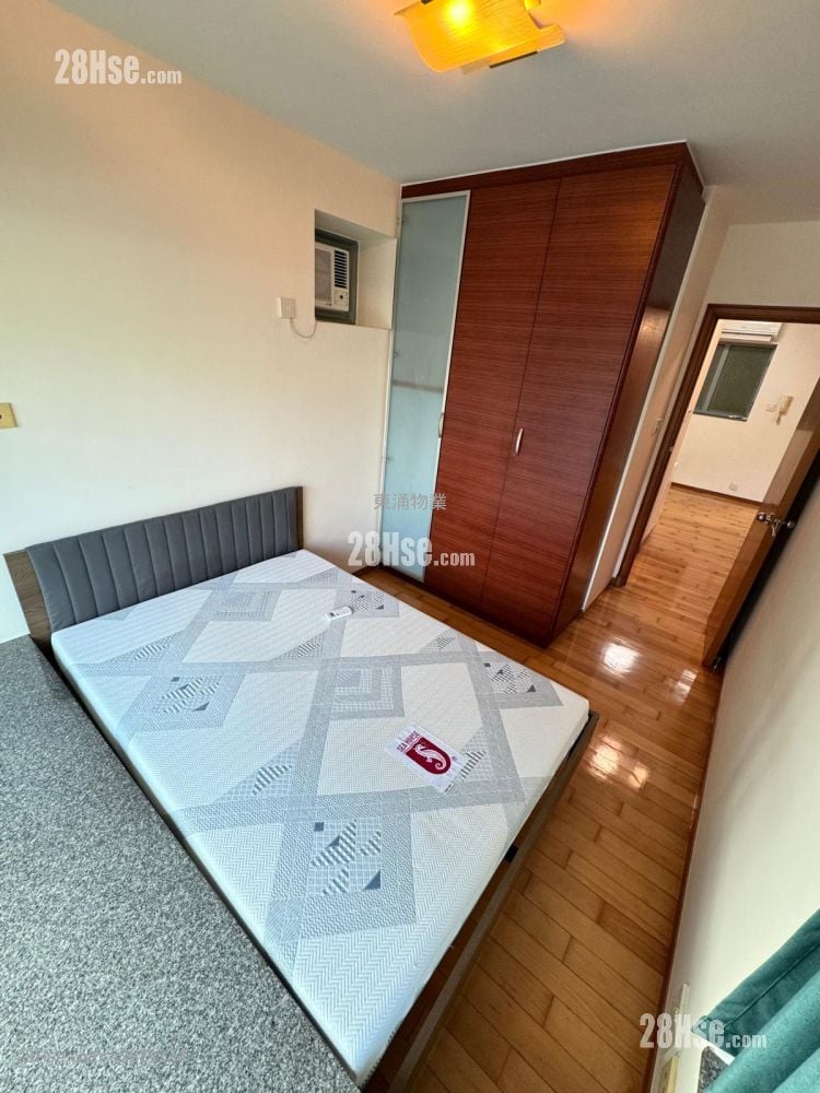 Seaview Crescent Sell 2 Bedrooms , 1 Bathroom 508 ft²
