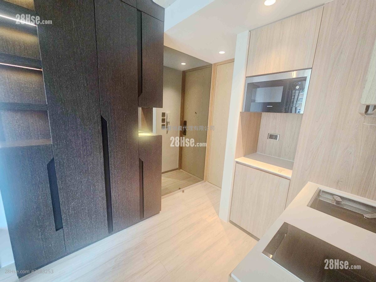 Seven Victory Avenue Rental 1 Bedroom , 1 Bathroom 248 ft²