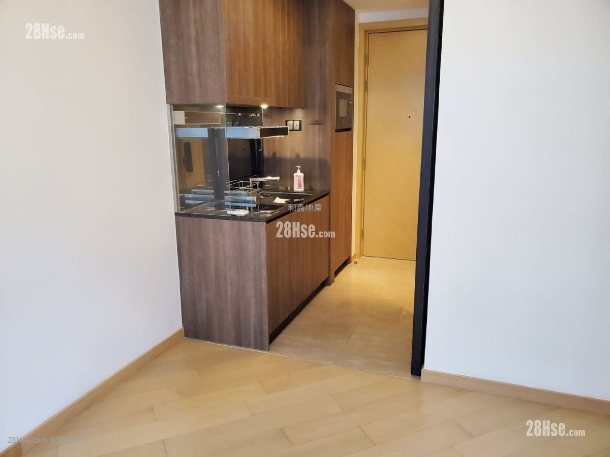 Novum West Rental Studio , 1 Bathroom 225 ft²
