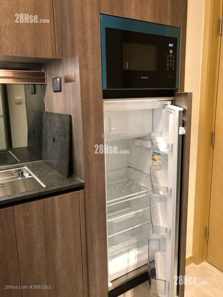 Novum West Rental Studio , 1 Bathroom 225 ft²