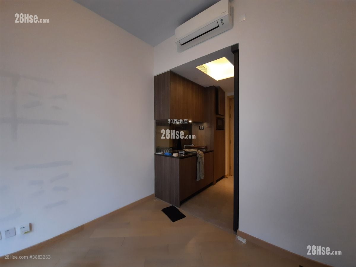 Novum West Rental Studio , 1 Bathroom 225 ft²