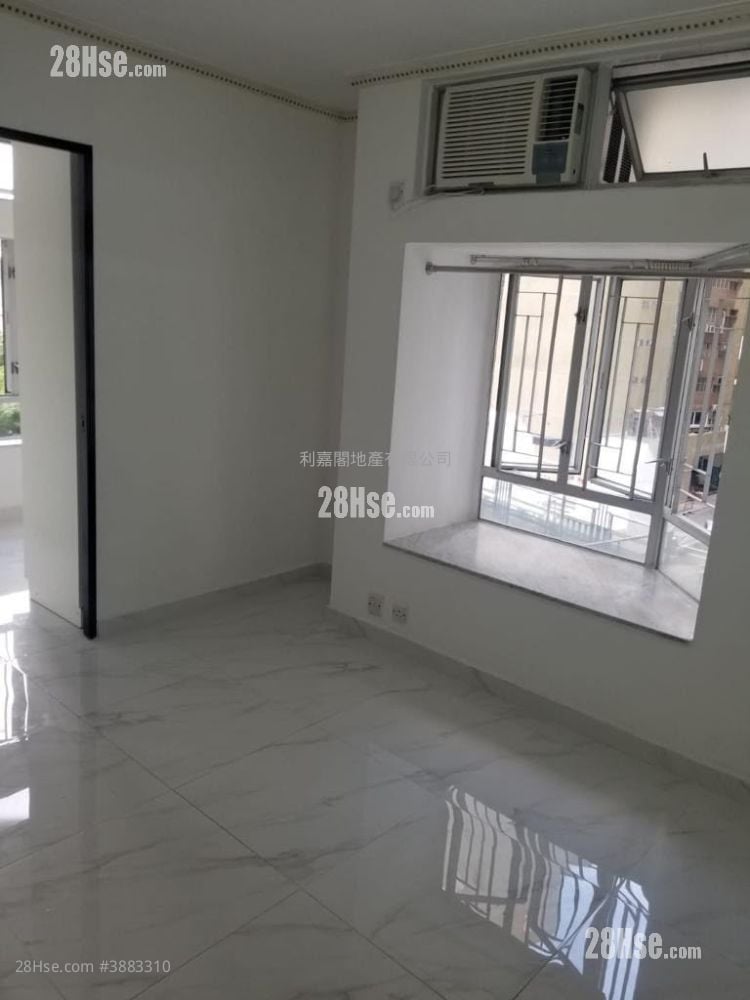 Greenfield Garden Rental 2 Bedrooms , 1 Bathroom 383 ft²