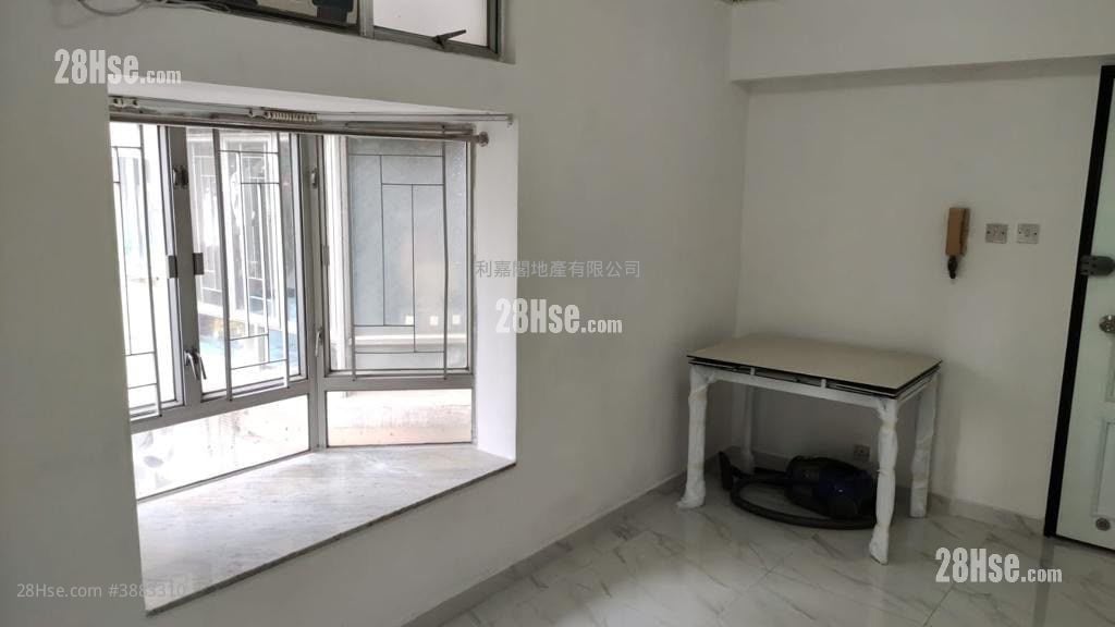 Greenfield Garden Rental 2 Bedrooms , 1 Bathroom 383 ft²