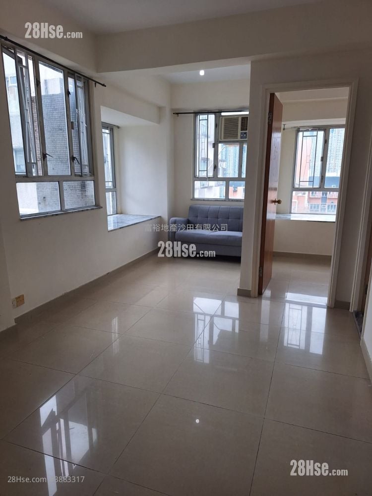 Golden Lion Garden Rental 1 Bedroom , 1 Bathroom 260 ft²