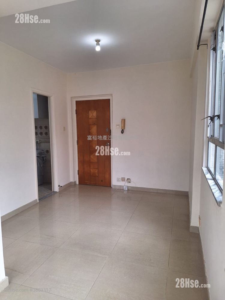 Golden Lion Garden Rental 1 Bedroom , 1 Bathroom 260 ft²
