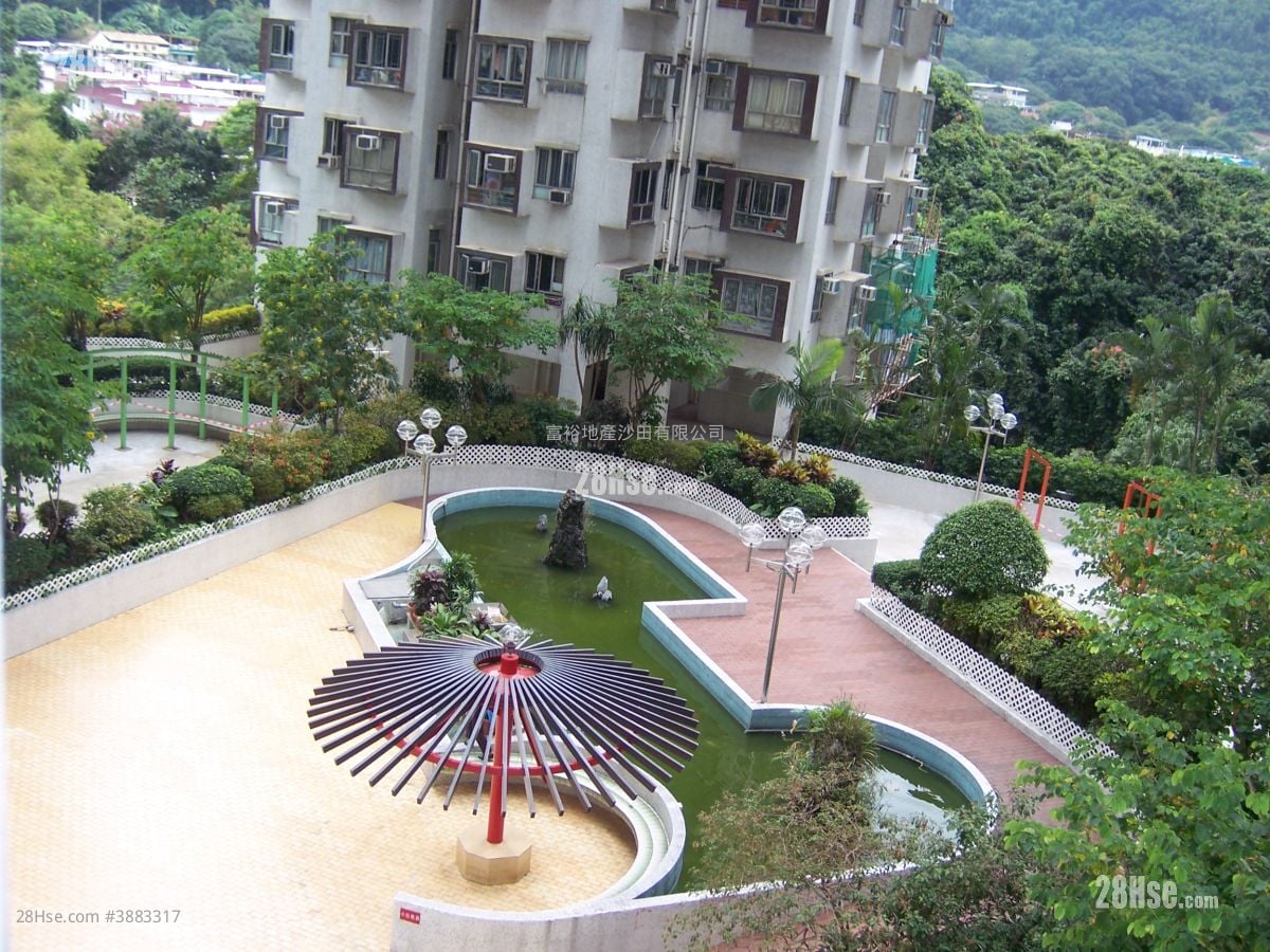 Golden Lion Garden Rental 1 Bedroom , 1 Bathroom 260 ft²
