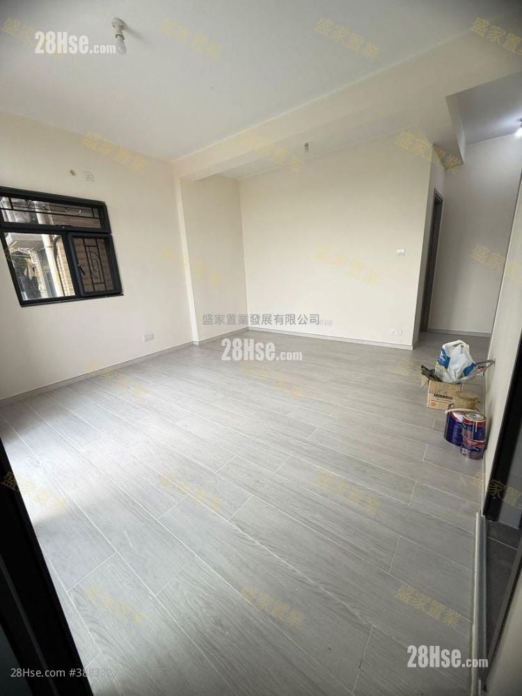 Village Rental 3 Bedrooms , 1 Bathroom 700 ft²