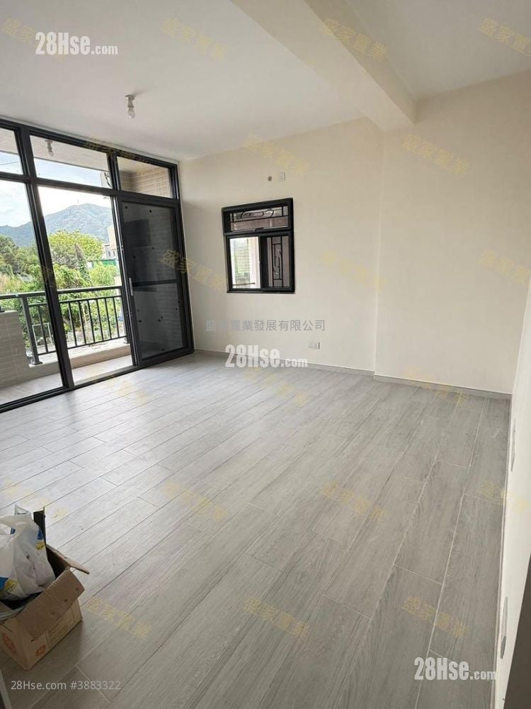 Village Rental 3 Bedrooms , 1 Bathroom 700 ft²