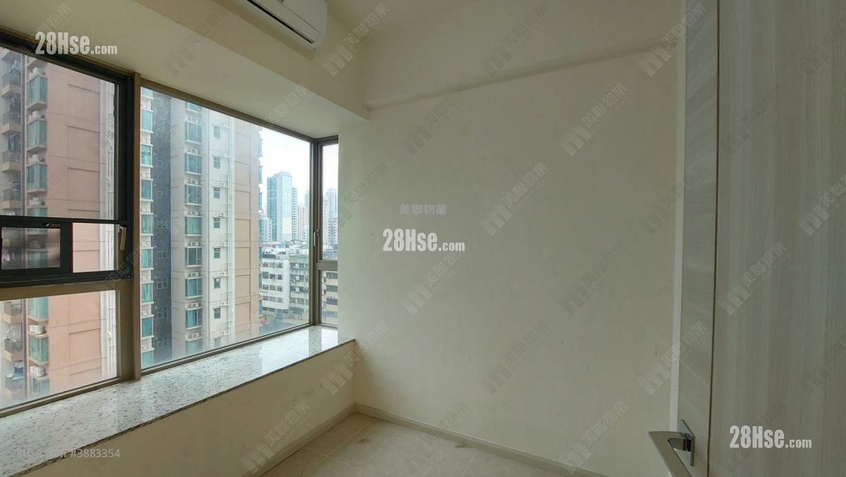 Yuccie Square Rental 2 Bedrooms , 1 Bathroom 427 ft²