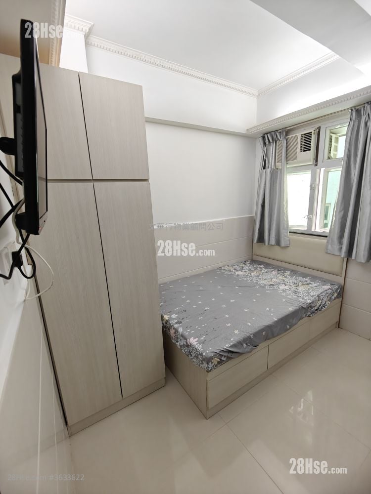Golden Mansion Rental Studio , 1 Bathroom 140 ft²