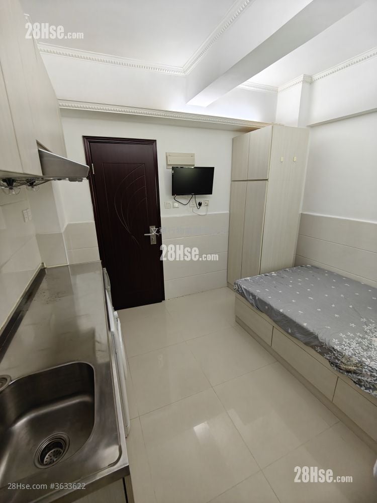 Golden Mansion Rental Studio , 1 Bathroom 140 ft²