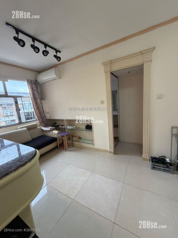 Hang Tung Building Rental 2 Bedrooms , 1 Bathroom 380 ft²