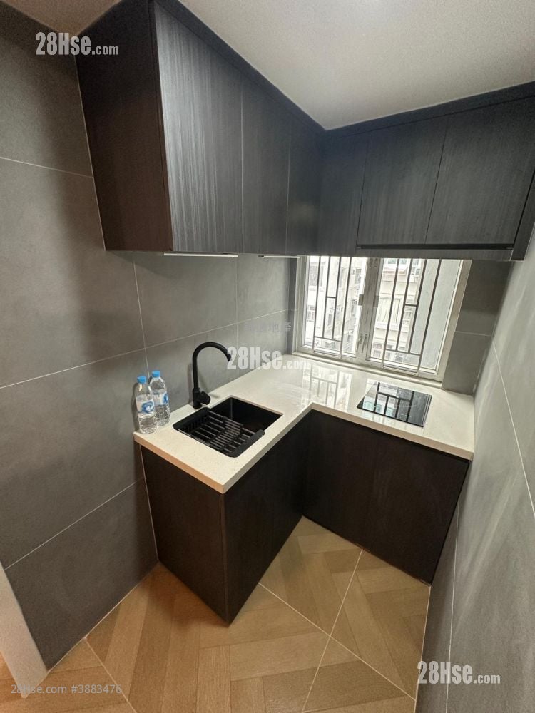 King Moon Heights Sell 2 Bedrooms , 1 Bathroom 309 ft²