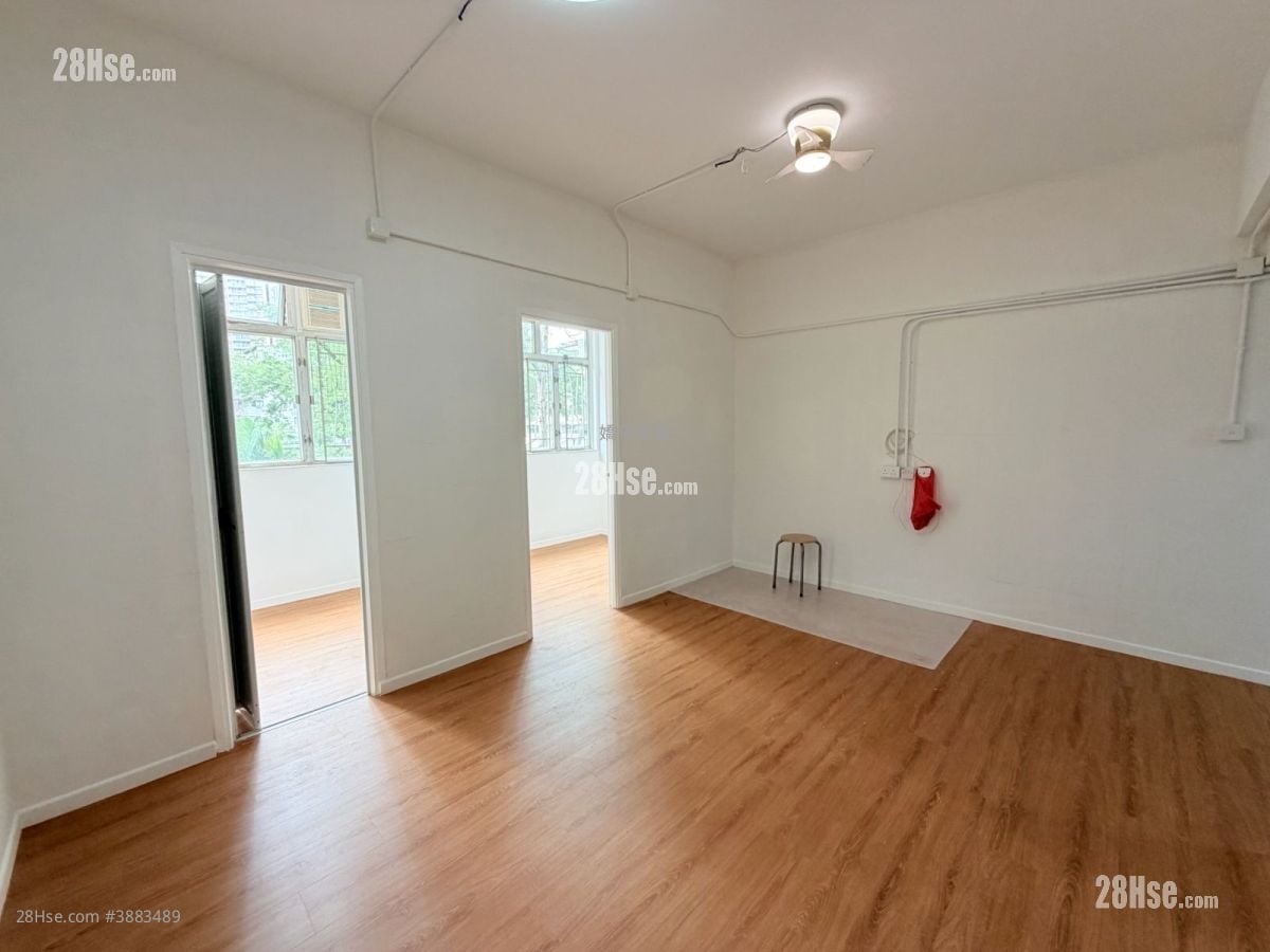 Yan Oi Building Sell 2 Bedrooms , 1 Bathroom 434 ft²