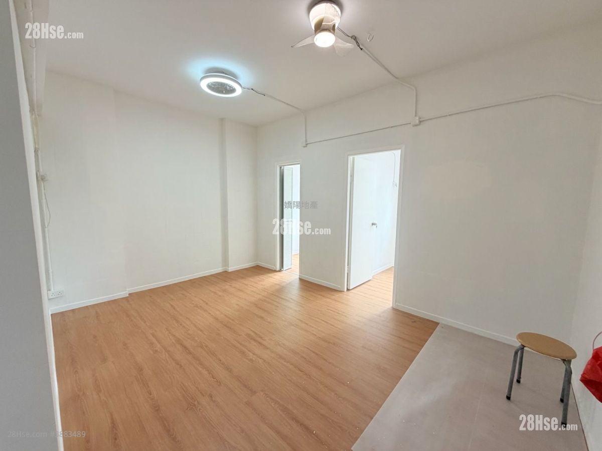Yan Oi Building Sell 2 Bedrooms , 1 Bathroom 434 ft²