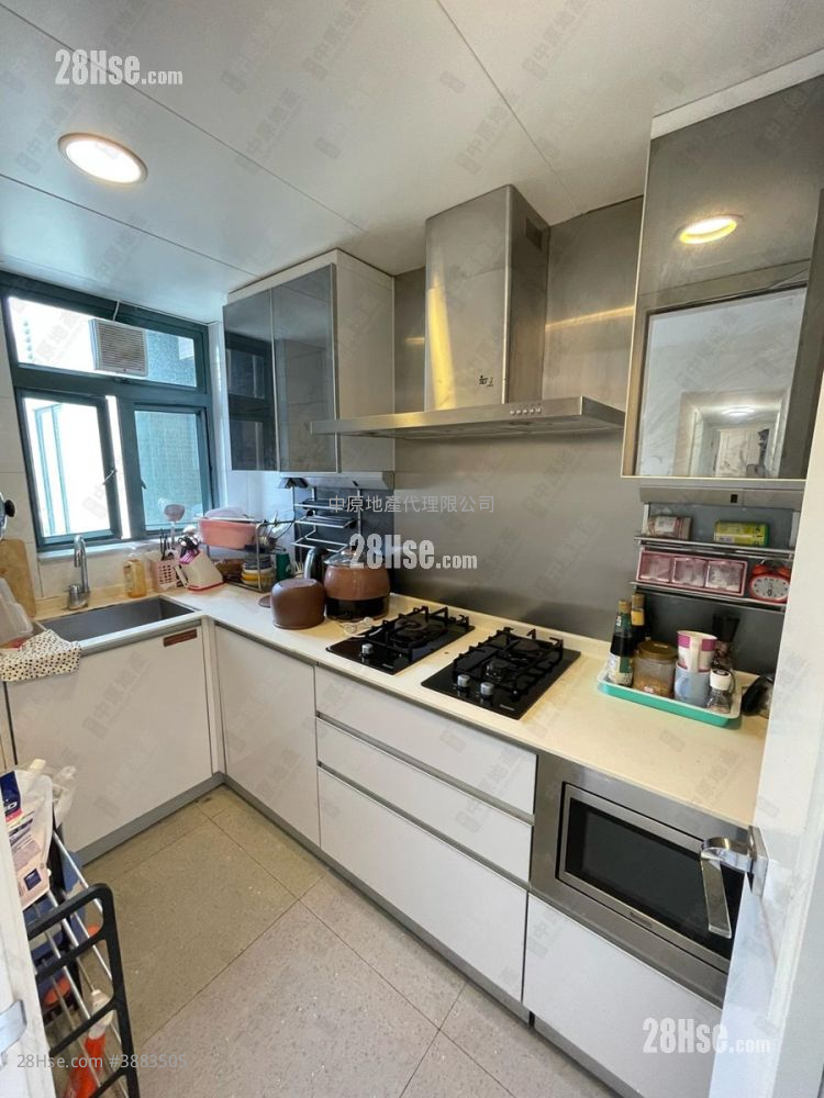 The Rise Sell 3 Bedrooms 749 ft²