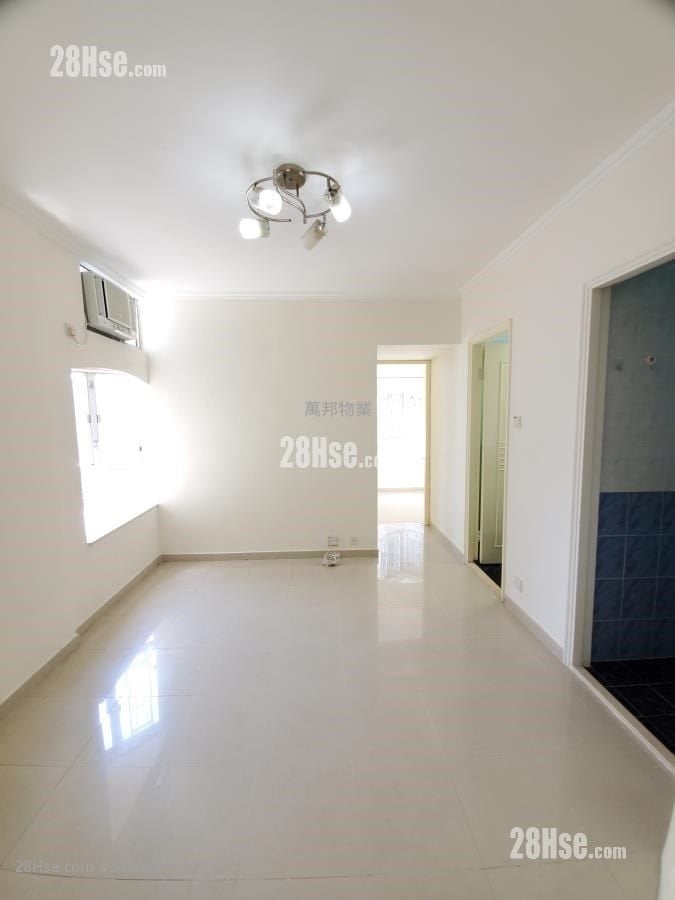 Tai Po Centre Rental 2 Bedrooms , 1 Bathroom 325 ft²