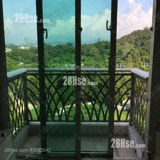 Uptown Sell 2 Bedrooms , 1 Bathroom 523 ft²