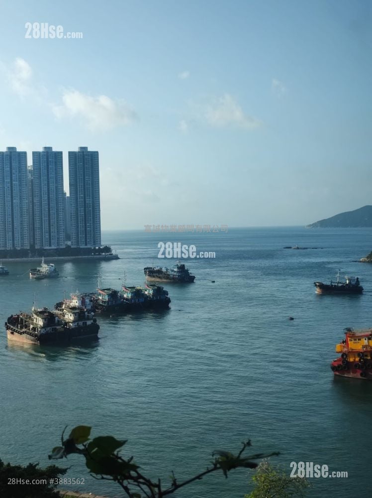 Ka Lung Court Sell 3 Bedrooms , 1 Bathroom 554 ft²