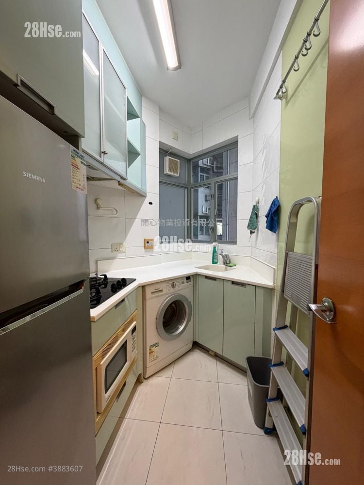 Coastal Skyline Sell 2 Bedrooms , 1 Bathroom 490 ft²