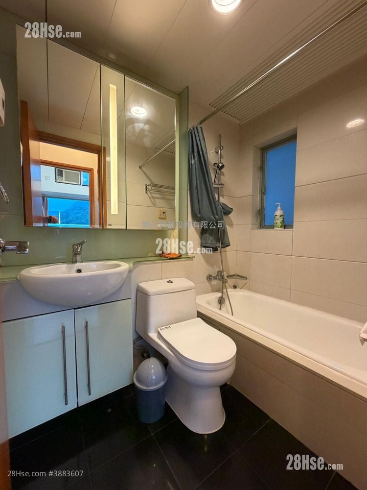 Coastal Skyline Sell 2 Bedrooms , 1 Bathroom 490 ft²