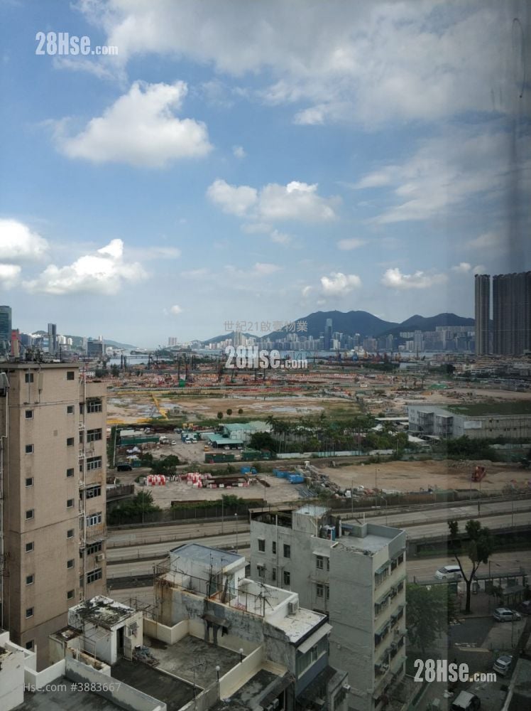 AVA55 售盘 开放式间隔 , 1 浴室 166 平方尺